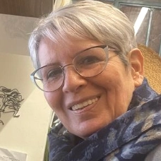 ליאורה זכאי